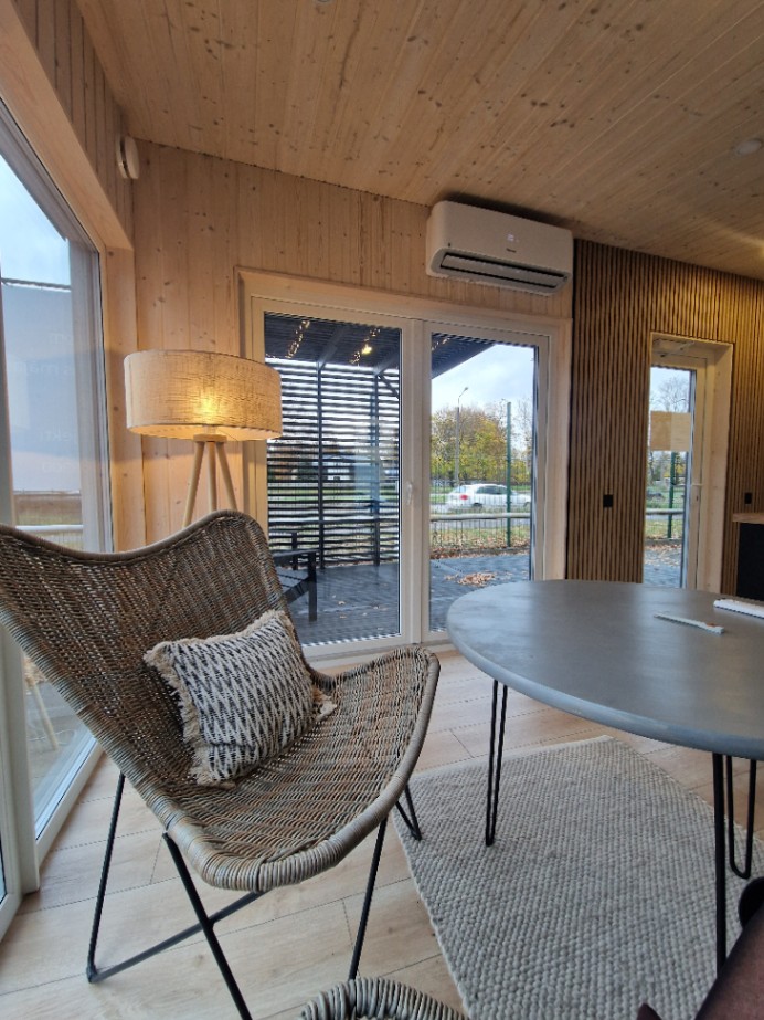 Insulated all-season house!